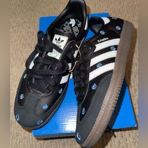 NWT Adidas Women Samba Black Floral Sneakers size 6.5